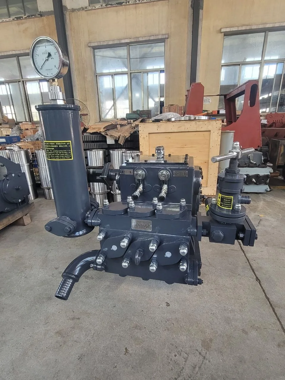 Front view of a triplex mud pump fluid end